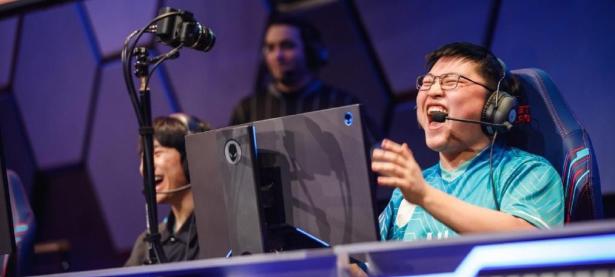 MK体育-包含JackeyLove回归赛场，关键助攻首场状态亮眼，美国队观众沸腾！的词条