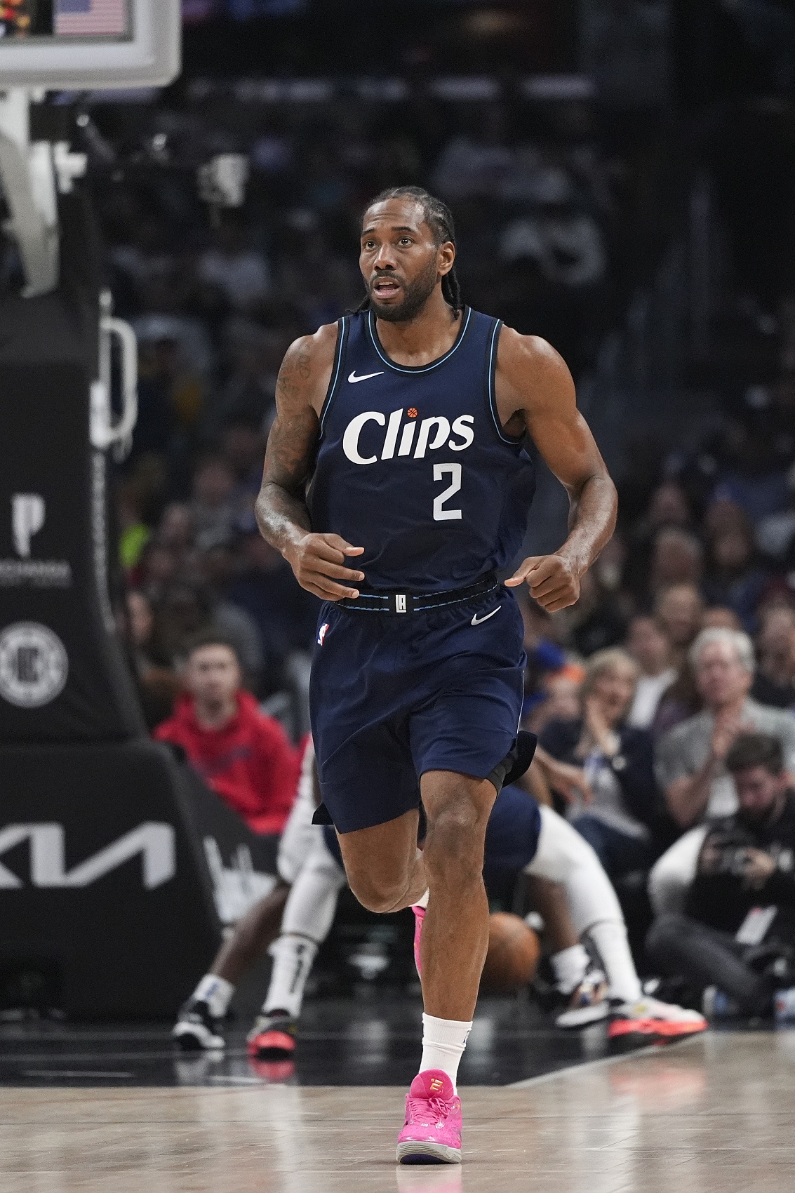 詹姆斯在独行侠比赛中突破纪录,败北引发热议的原因 詹姆斯在独行侠比赛中突破纪录,败北引发热议的原因